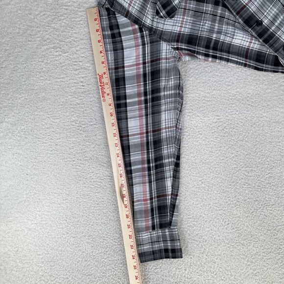 Oakley Shirt Mens Small White Black Plaid Long Sleeve Button Collared Surf Skate - Picture 12 of 16